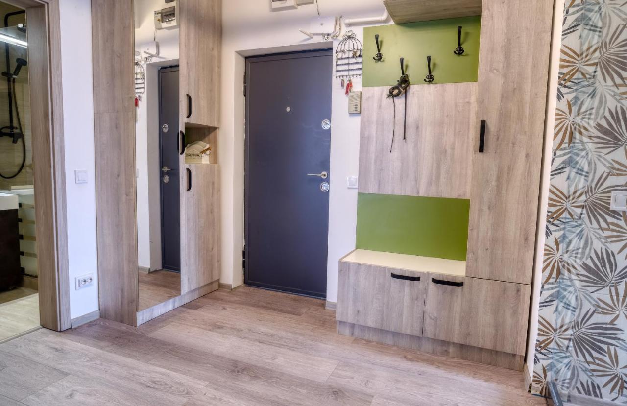Central Luxury Apartment With City View 브라쇼브 외부 사진